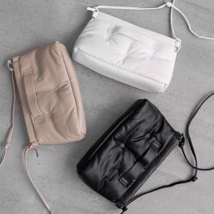 ショルダーバッグ クラッチバッグ 2WAY ピロークラッチバッグ