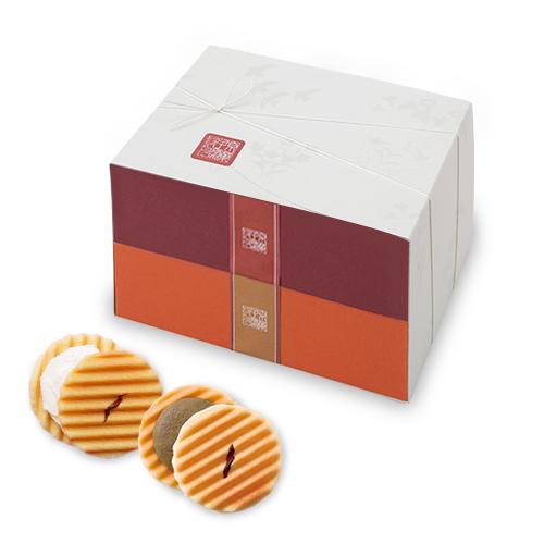 鼓月 姫千寿せんべい二段箱（シュガークリーム12枚入、有機ほうじ茶12枚入）/秋ギフト お歳暮 京都...