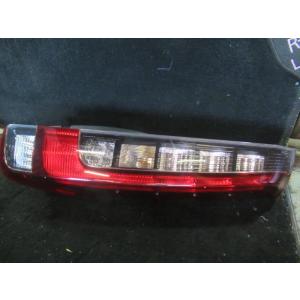 トヨタ 純正 エスクァイア 《 ZRR85G 》 右テールランプ 81551-28550