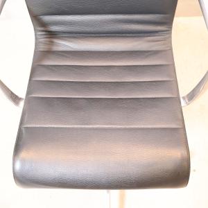 Cassina ixc. カッシーナ 本革 ロ...の詳細画像4