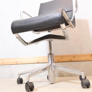 Cassina ixc. カッシーナ 本革 ロ...の詳細画像2
