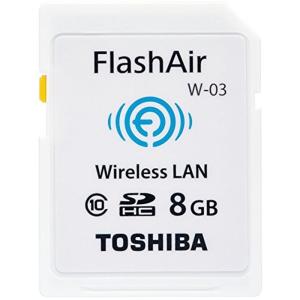 TOSHIBA 無線LAN搭載 FlashAir SDHCカード 8GB Class10 日本製 (国内正規品) SD-WE008G｜kokonararu