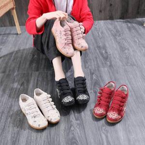 チャイナシューズ レディース 北京布靴 ウェッジヒール 刺繍 民族風 花柄 チャイナボタン シューズ ウェッジソール 美脚 中国古代古典シューズ 日常シューズ Kpl1226 岡村洋品店 通販 Yahoo ショッピング