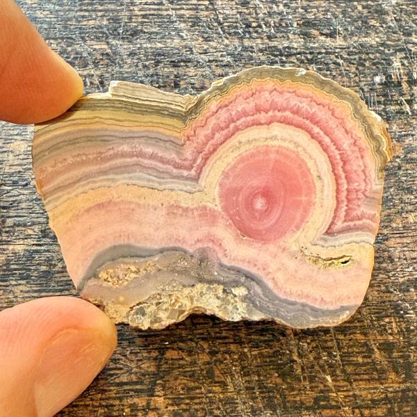 インカローズ ロードクロサイト 鉱物 原石 置石 標本 アルゼンチン産 天然石 521