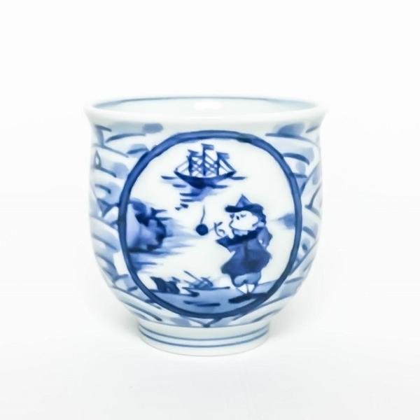 有田焼 青花 長崎紋 反小湯呑 S-08-011 和食器 湯呑 湯のみ 異人柄 敬老の日 手描き
