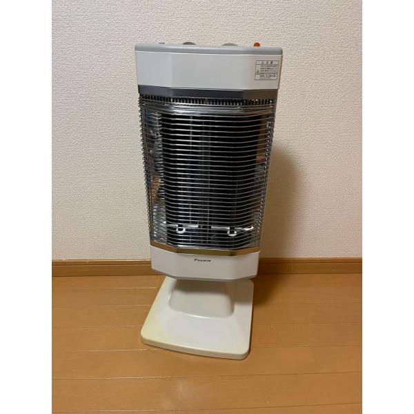 中古　DAIKIN 遠赤外線暖房機 セラムヒート ERFT11KS