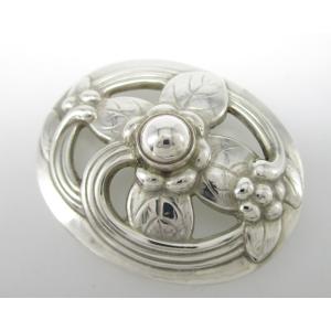 極美品 101 ムーンライト・グレープ SV925ブローチ 極美品GEORG JENSEN101 ムーンライト・グレープ SV925ブローチ
