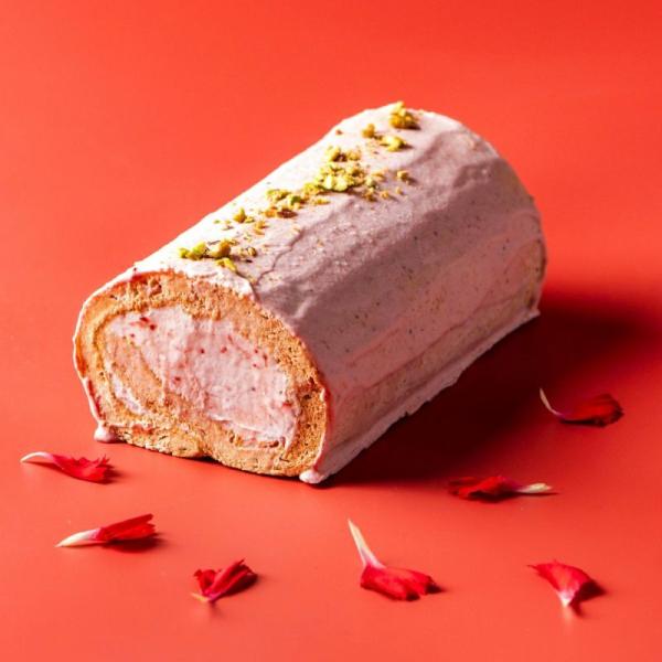 古都華苺のロールケーキ