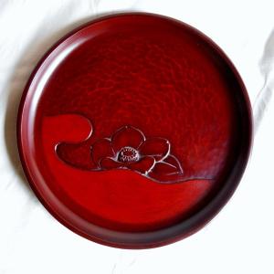 鎌倉彫 丸盆 一尺 枝椿(花朱蒔き） : 鎌倉彫廣堂 - 通販 - Yahoo