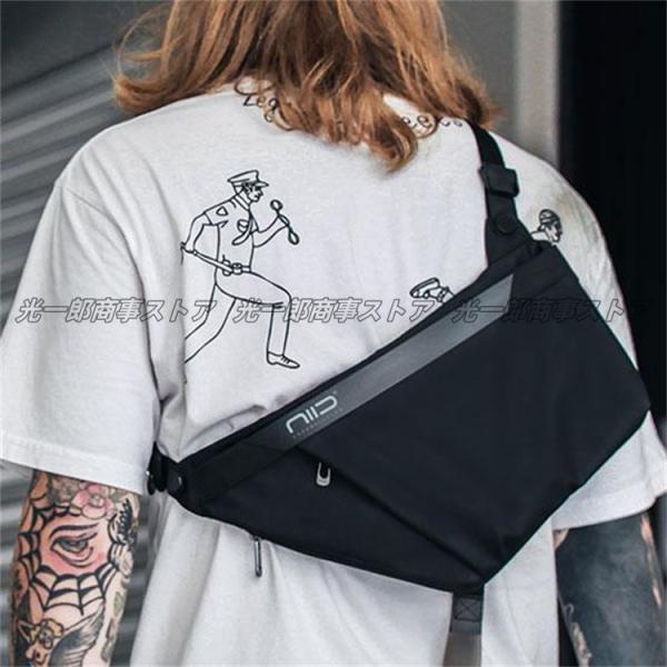 NIID FINO 4 スリングバッグ Sling bag スリム 薄型 30mm キーチェーン付き...