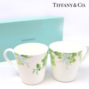 美品 Tiffany&Co. ティファニー リーフ リーブス ペア マグカップ マグ セット ホワイト フラワー 葉っぱ ボーンチャイナ｜kousei-brand