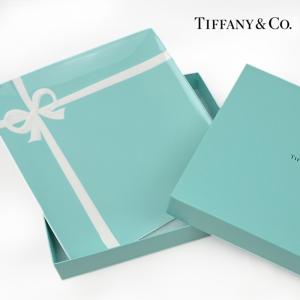 美品 Tiffany&Co. ティファニー ブルーボックス プレート ギフト プレゼント ホワイト デザート 皿 マルチプレート パーティ お祝い｜kousei-brand