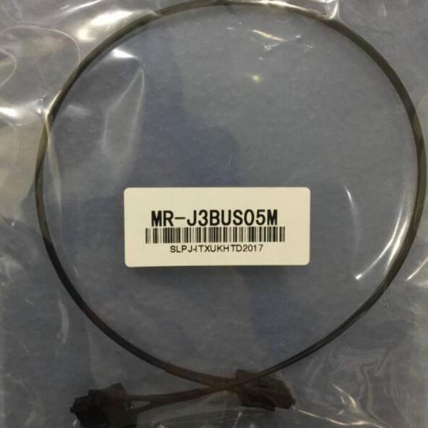 新品★ MITSUBISHI/三菱電機 交換用 SSCNETIIIケーブル MR-J3BUS05M ...
