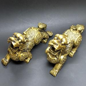 貔貅 ヒキュウ 対 置物 開運グッズ 招財文様 特大サイズ 銅製 牛鈴付
