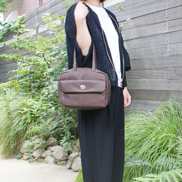 〔FOLNA RD〕ソフトレザーフロントポケットボストンバッグ・fo-083346