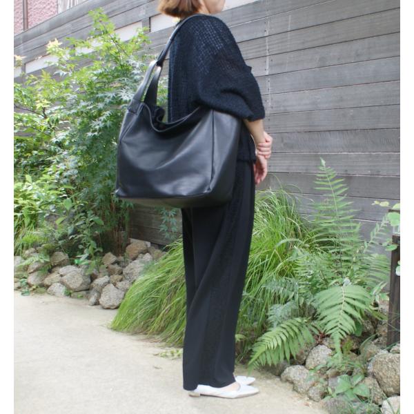 〔Less／レスデザイン〕【日本製】大容量・軽量なのにボリュームある馬革製、ワンショルダートートバッ...