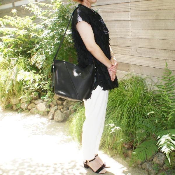 -Less（レス）Less DESIGN(レスデザイン)ツイストショルダーバッグ,牛革斜め掛けバッグ...