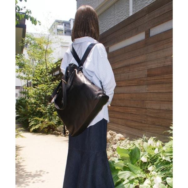 〔Less／レスデザイン〕-Less オイルレザー・牛革製　大き目サイズ・リュックに使える　3WAY...