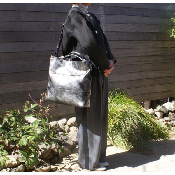 （ワイル）ワイルドシュリンクレザー2WAYショルダーバッグ XL（日本製）RM-210452