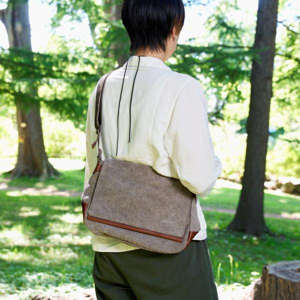 rena 豊岡(レナ　トヨオカ）cheviot(チェビオット） 【豊岡製・神鍋山火山灰手染め】　8号...