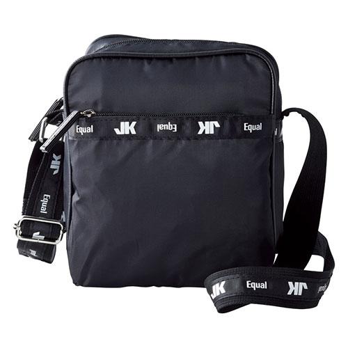 ジュンコ コシノ イコール ショルダーバッグ 19×16×7cm ブランドロゴのテープが特徴 ブラッ...