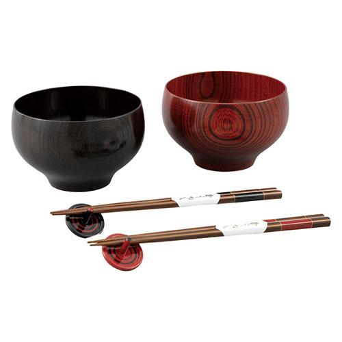 器の木 プレミアム箸付夫婦大椀 〔大椀(約φ13×8cm)・箸・箸置き×各2〕 貴重な国産欅を使った...