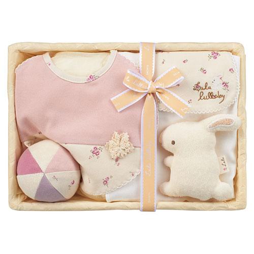 ルル ララバイ トーイセット ウサギ 〔花モチーフ付スタイ・汗とりパット・マスコットウサギ・ボール・...