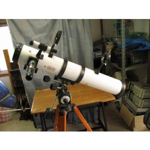 ビクセン天体望遠鏡ポラリス　赤道儀付き大型三脚　　対物反射ミラー：100mmΦ　Ｆ1000ｍｍ　接眼レンズ5ｍｍ、20ｍｍ、32ｍｍ付き　