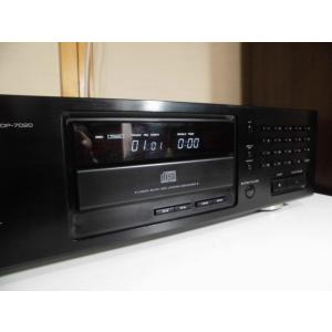 KENWOOD DP-7020  何と贅沢！！ ケンウッドのフルサイズCDプレーヤー,