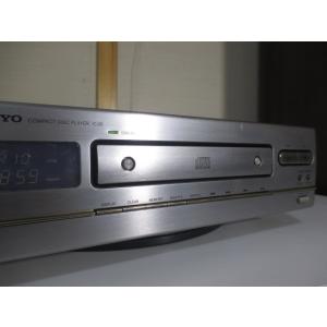 ONKYO C-05 〓 オンキョーのコンパクトな珍品CDプレーヤー, ベルト新品,ギリ良品,3M保...