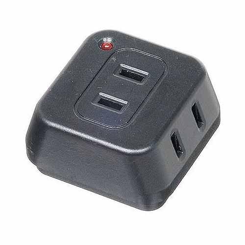 ヤザワコーポレーション 雷サージ付トリプルタップ３個口黒 Y02TK300BK