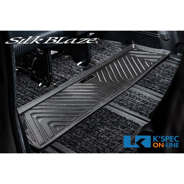 SilkBlaze サード3Dラグマット【80系ノア/ヴォクシー/エスクァイア】_[SB-TRM-8...