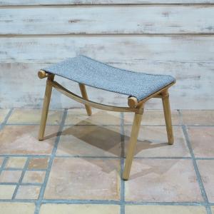 IKIKI スツール サイドスツール オーク ファブリック テクスグレー Side Stool Oak Fabric Tex-Grey｜kt-gigaweb