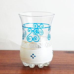 チャイグラス ブルー×白 チューリップ型 グラス ガラスコップ 花底 チュニジア 057b｜ktsamantha