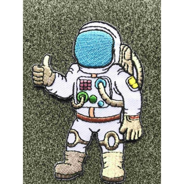 ワッペン　２４　宇宙飛行士　刺繍　ハンドメイド素材