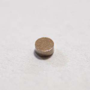 ネオジウム磁石 超強力磁石 N35相当 円形 ...の詳細画像1