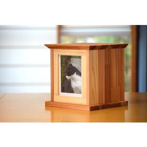 手元供養 メモリアルボックス 『雪柳(ユキヤナギ)』 杉 飾り台 ミニ骨壷 おしゃれ 仏壇 お墓 骨壺 供養台 ステージ 自宅 棚 家具 木製