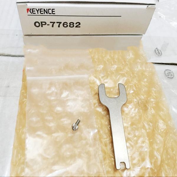 新品 KEYENCE キーエンス OP-77682 センサ取付金具【不良保証】【インボイス発行可】