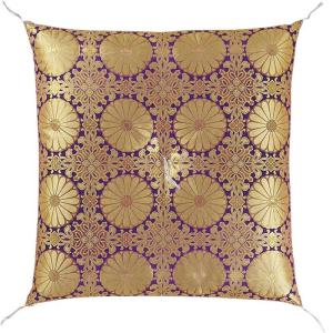 京仏壇はやし 仏具 仏壇用座布団 茶胴三丁四釜 紫 : 仏壇 仏具 数珠