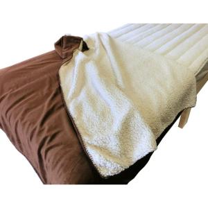シープ調2枚合わせマイクロファイバー毛布 羊毛のような手触りのもこもこ毛布 シングル 140×200cm ホワイト×ブラウンのリバーシブル｜kumakumastore