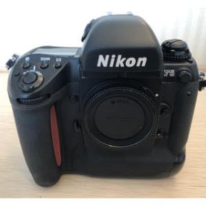 【中古】Nikon ニコン F5 ボディ フィルムカメラ