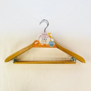 ニトリ（NITORI） かさばりにくい木製ハンガー(ユーカリ 幅45cm 5本組