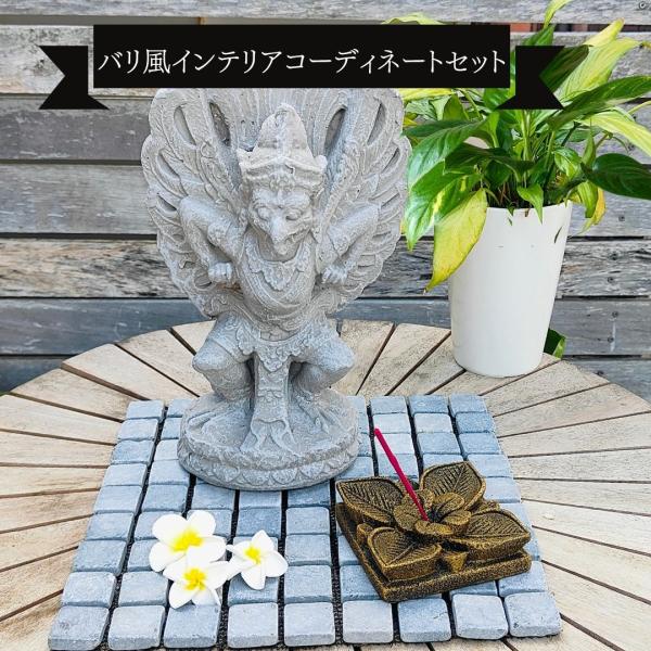 石像 ガルーダ 置物 お香立て プルメリア 造花 セット オブジェ グレー 灰色 H30cm  石 ...