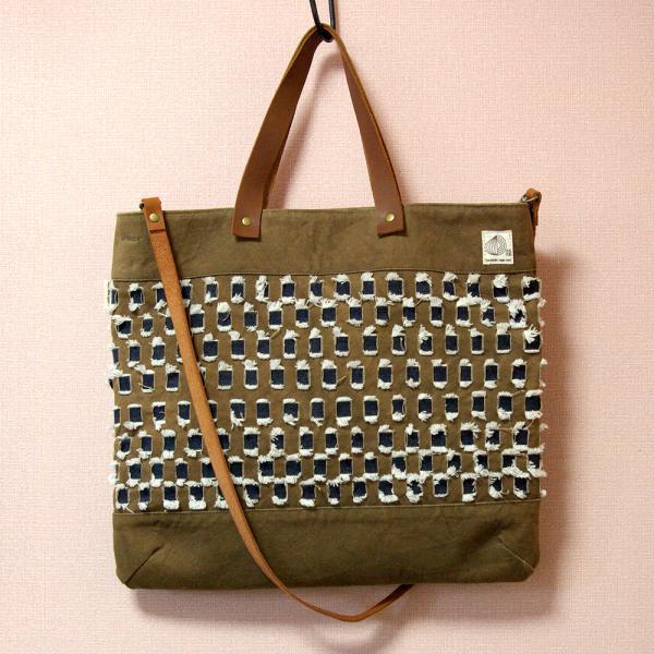 牛皮ショルダー紐付きトートバック