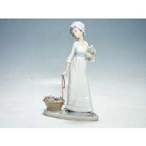 激安大阪店 リヤドロ LLADRO 「音楽の女神」新品！ インテリア・住まい