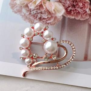 ブローチ ハート パール 結婚式 レディース アクセサリー 卒業式 おしゃれ 入学式 フォーマル 可愛い スーツ アクセサリー セレモニー