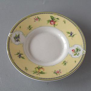 デザート皿 葡萄 レースの縁 ファインボーンチャイナ 16cm : 暮らし