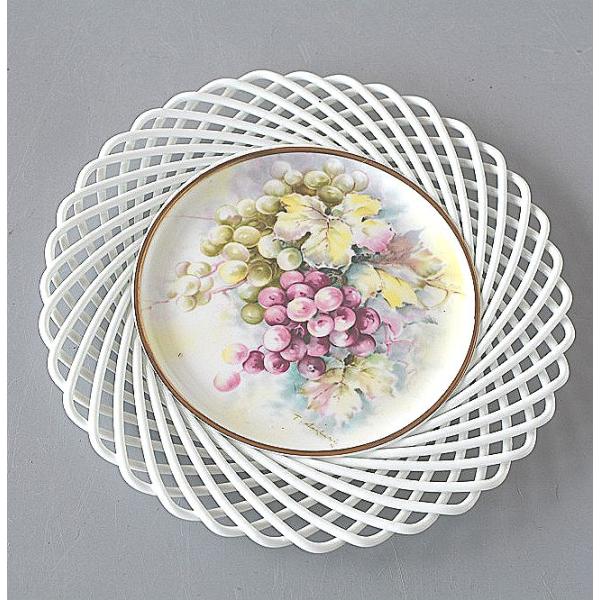 デザート皿 葡萄 レースの縁 ファインボーンチャイナ 18.5ｃｍ