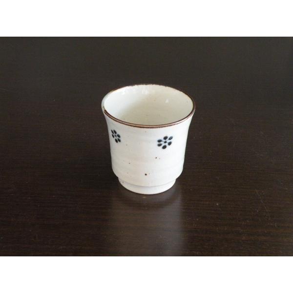 砥部焼　湯のみ　A柄　小梅　古砥部　陶彩窯　焼き物　陶器