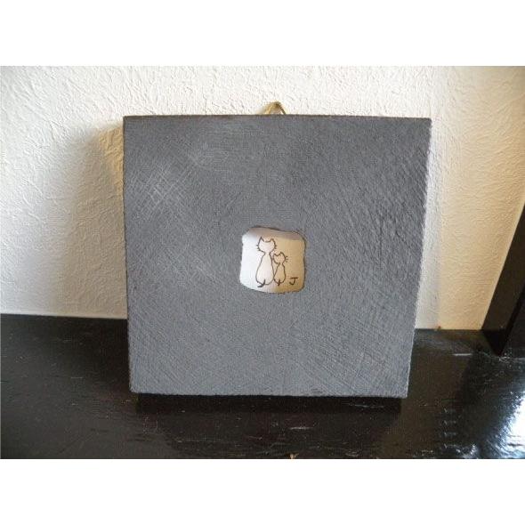 砥部焼　 フレーム 小　壁掛  　猫　ネコ　焼き物　陶器